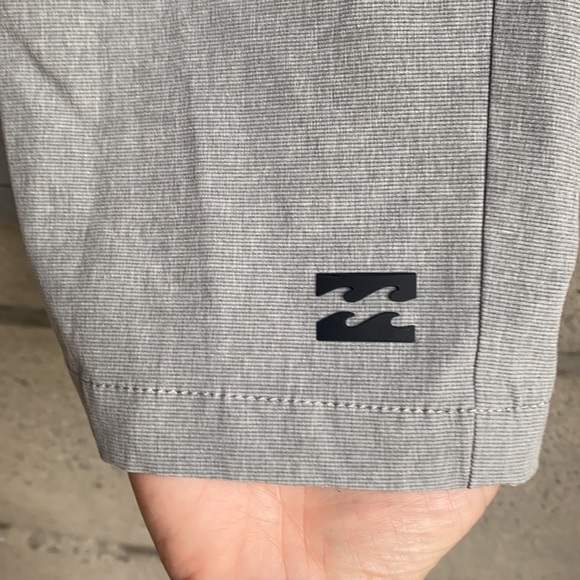 Billabong Youth Crossfire Submersibles - Picture 3 of 14